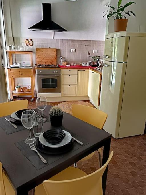Forti Genova-Free Parking Castellaccio Apartment 2 Luaran gambar